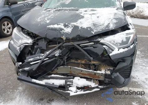 2018 Toyota Rav4 Le z USA, uszkodzony, nr VIN 2T3BFREV2JW839290